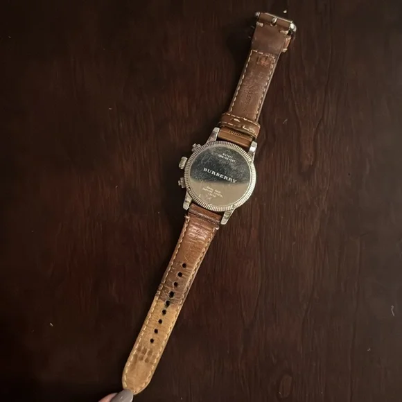 Burberry Silver White Stainless Steel Leather BU7817 Men's Wristwatch 42 mm - Picture 6 of 6